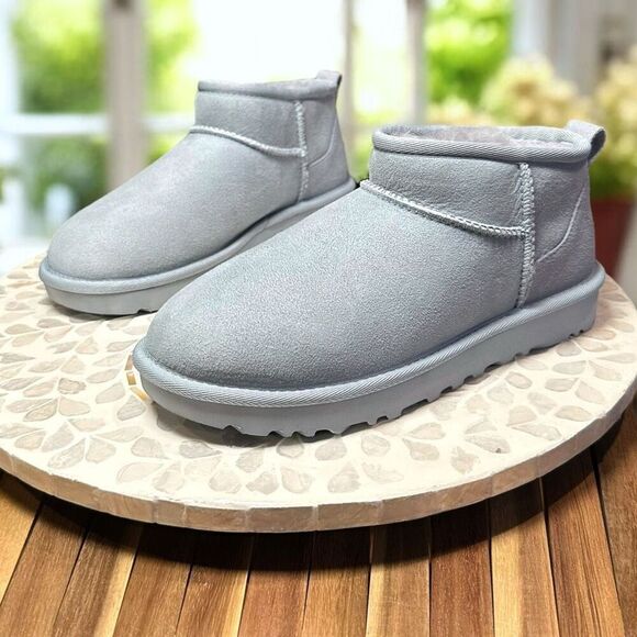 UGG Classic Ultra Mini Boots Sea Foam Suede Sheepskin Shearling Fur Lined Size 6 - Picture 5 of 11